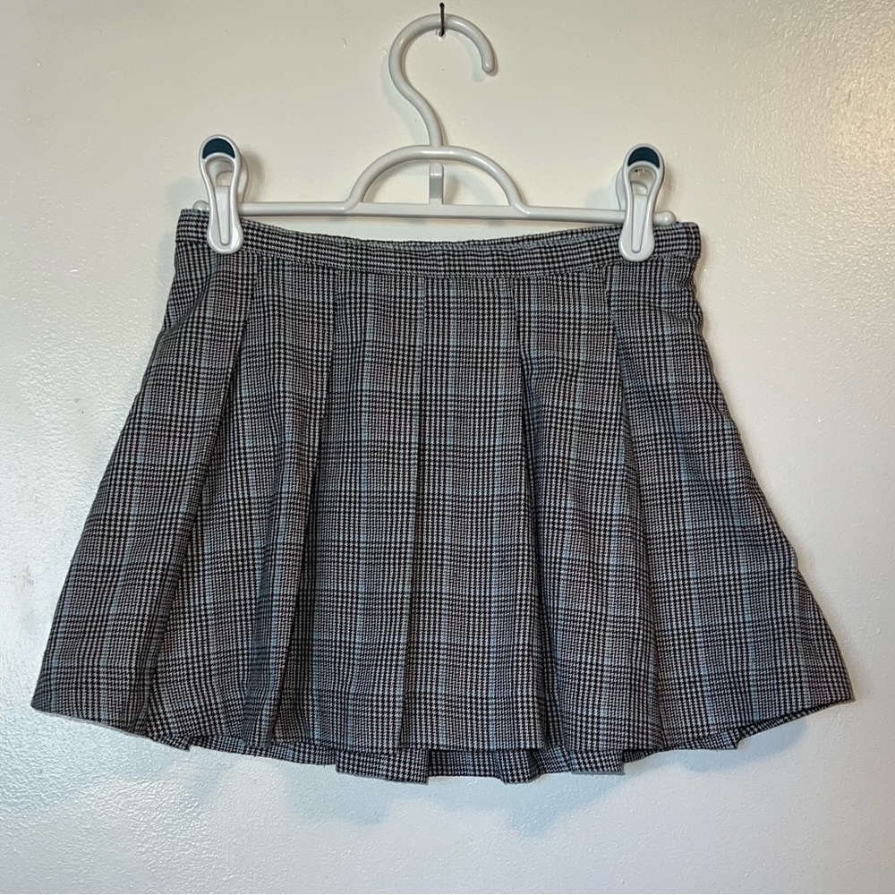 * Wonder nation black and white plaid pleated skirt